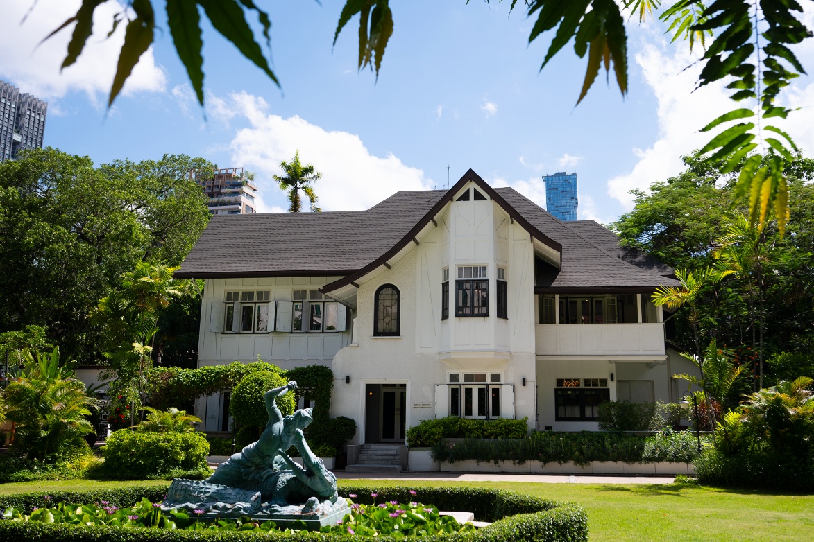 班加隆餐厅传承古韵，经典菜谱留存泰国餐桌记忆
