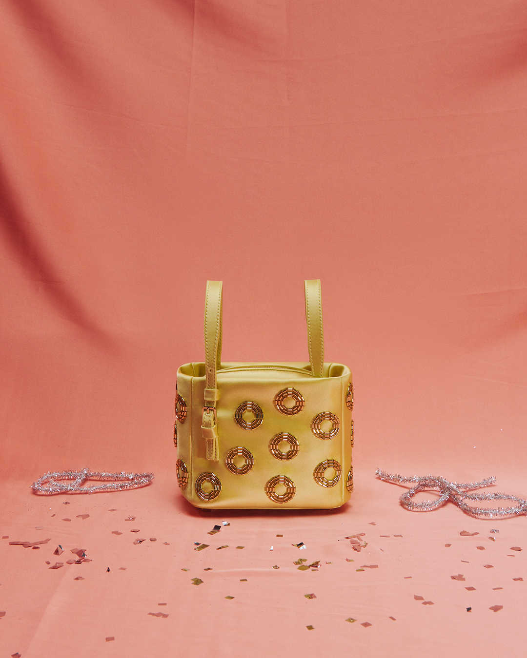 Valextra2025假日季:温情相聚,假日臻礼