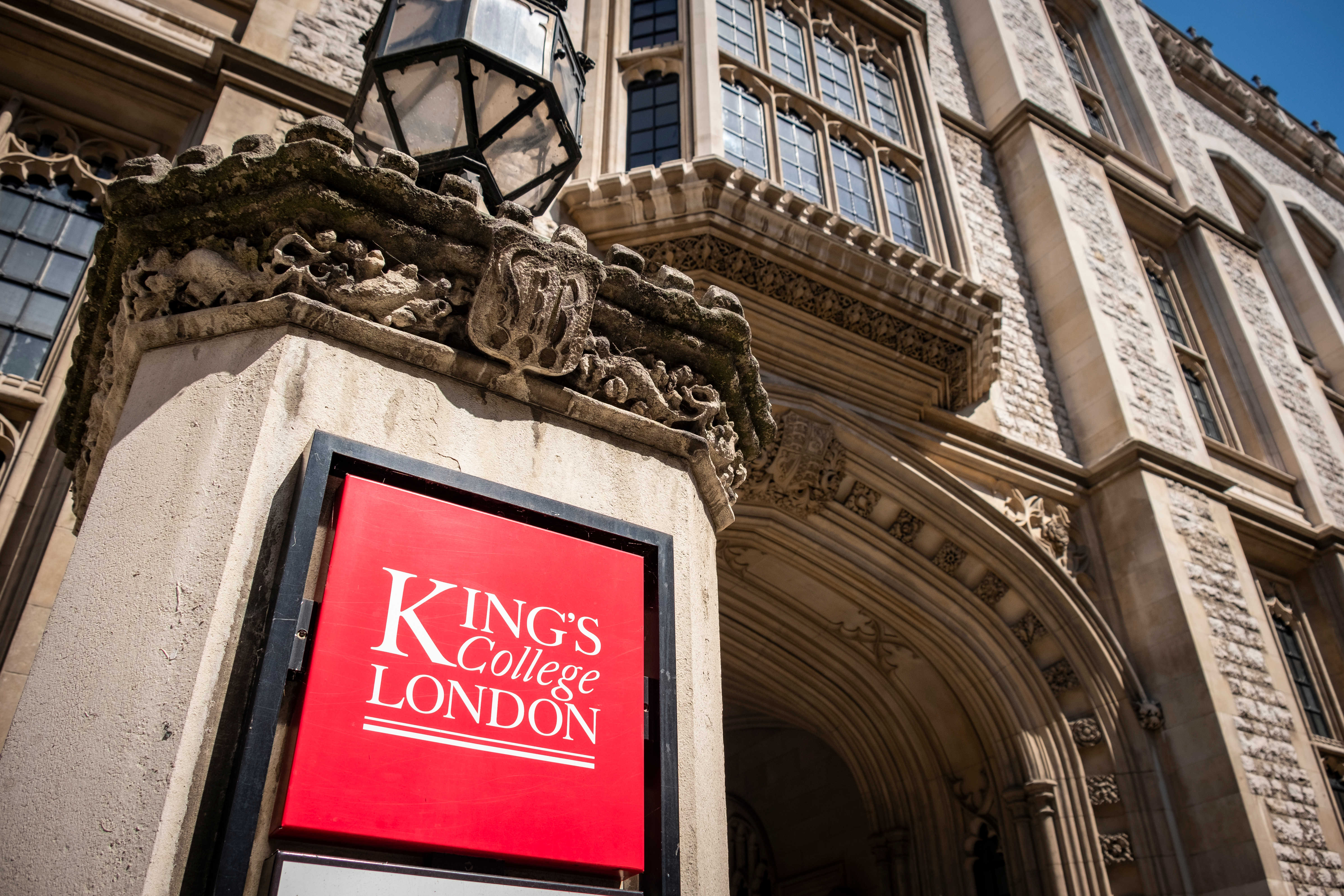 伦敦百年教育文脉浸润,切尔西玥庭筑就下一代成长高地