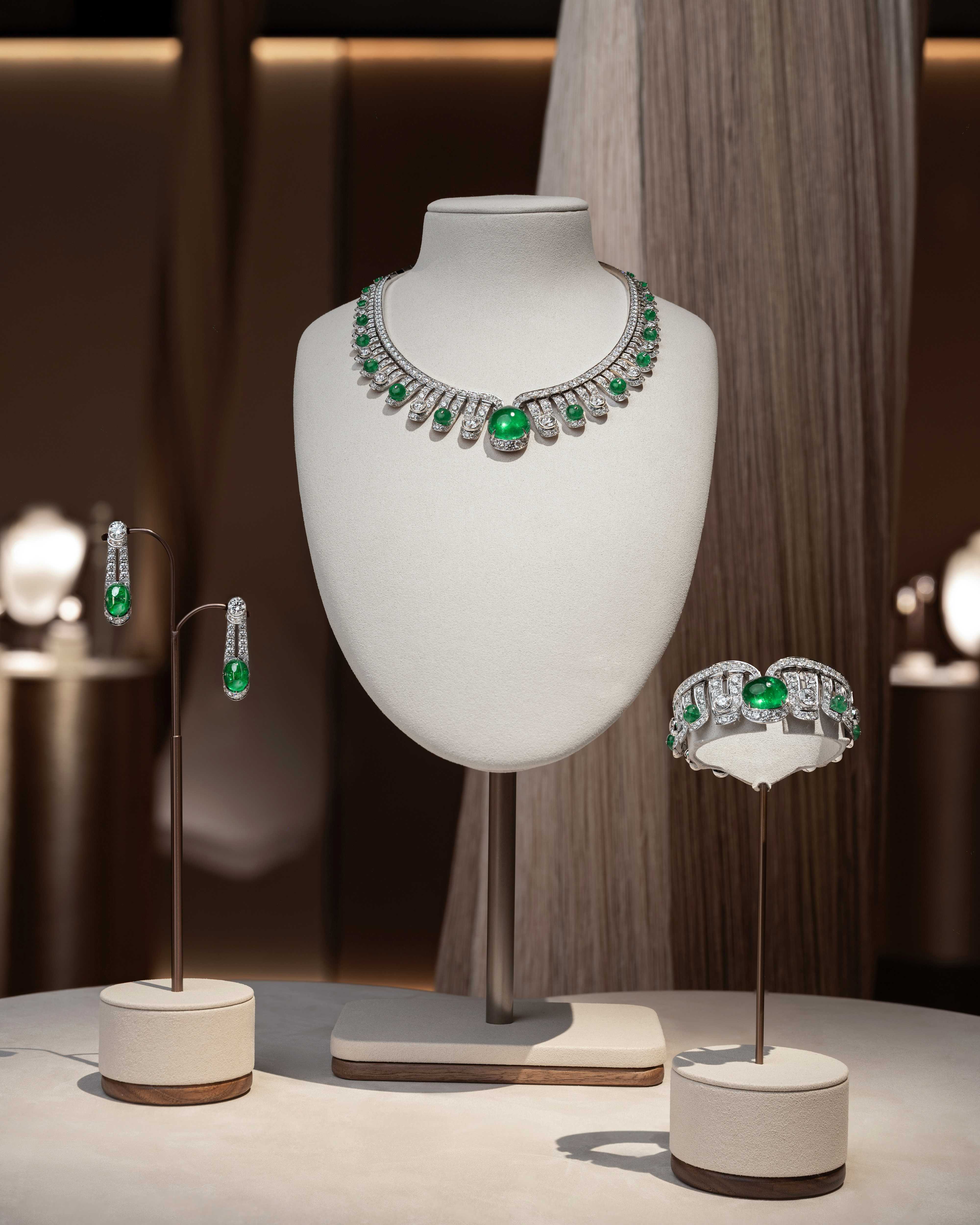 霓裳化艺,至臻礼呈 周大福「东方霓裳Chinese Couture」高级珠宝展启幕