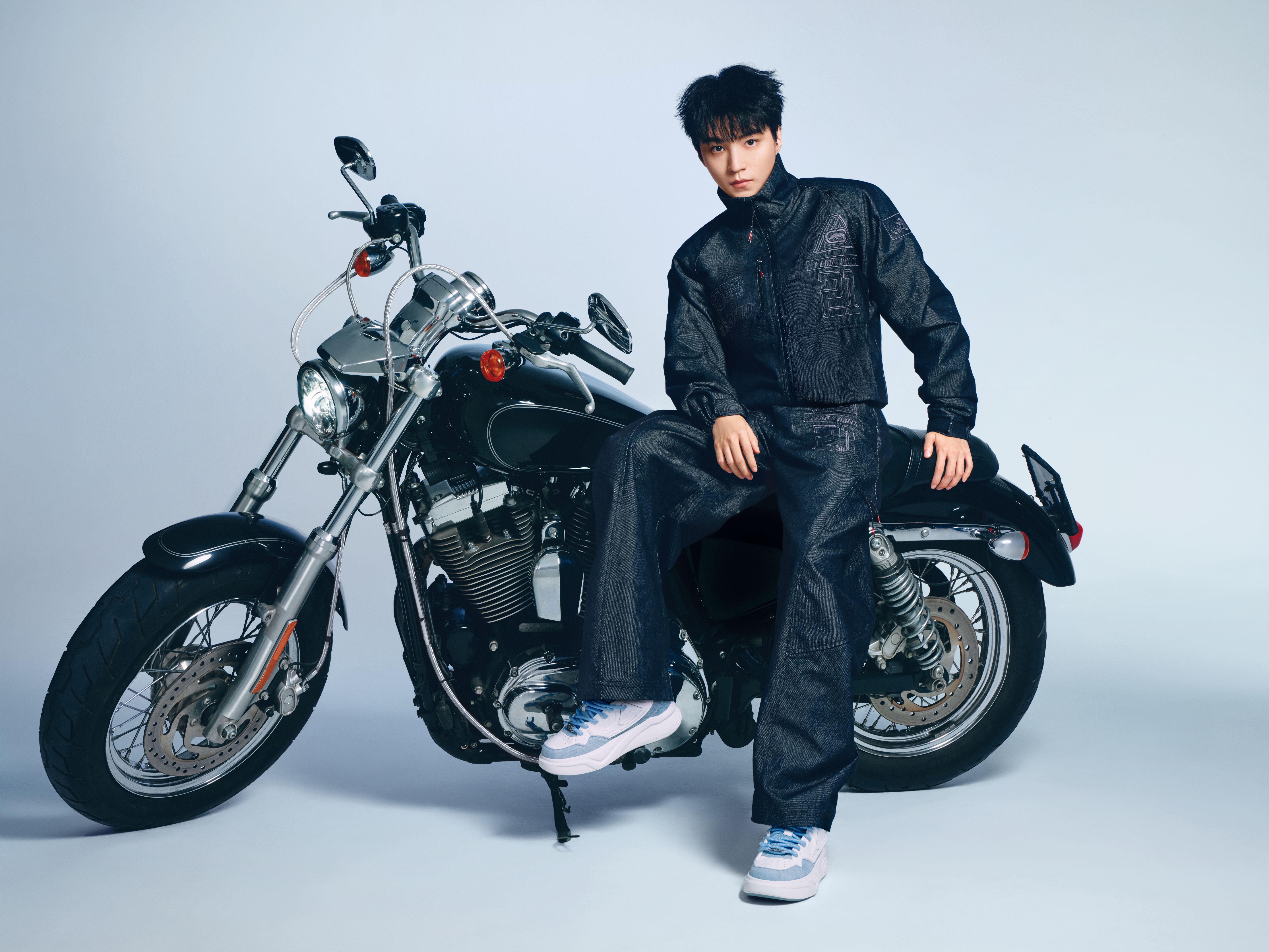 ECKO��ϬţЯ�ִ��л���Ʒ�ƴ������������Ƴ�����ϵ�� ���޽���̬��ͻ�Ʒ��߽�