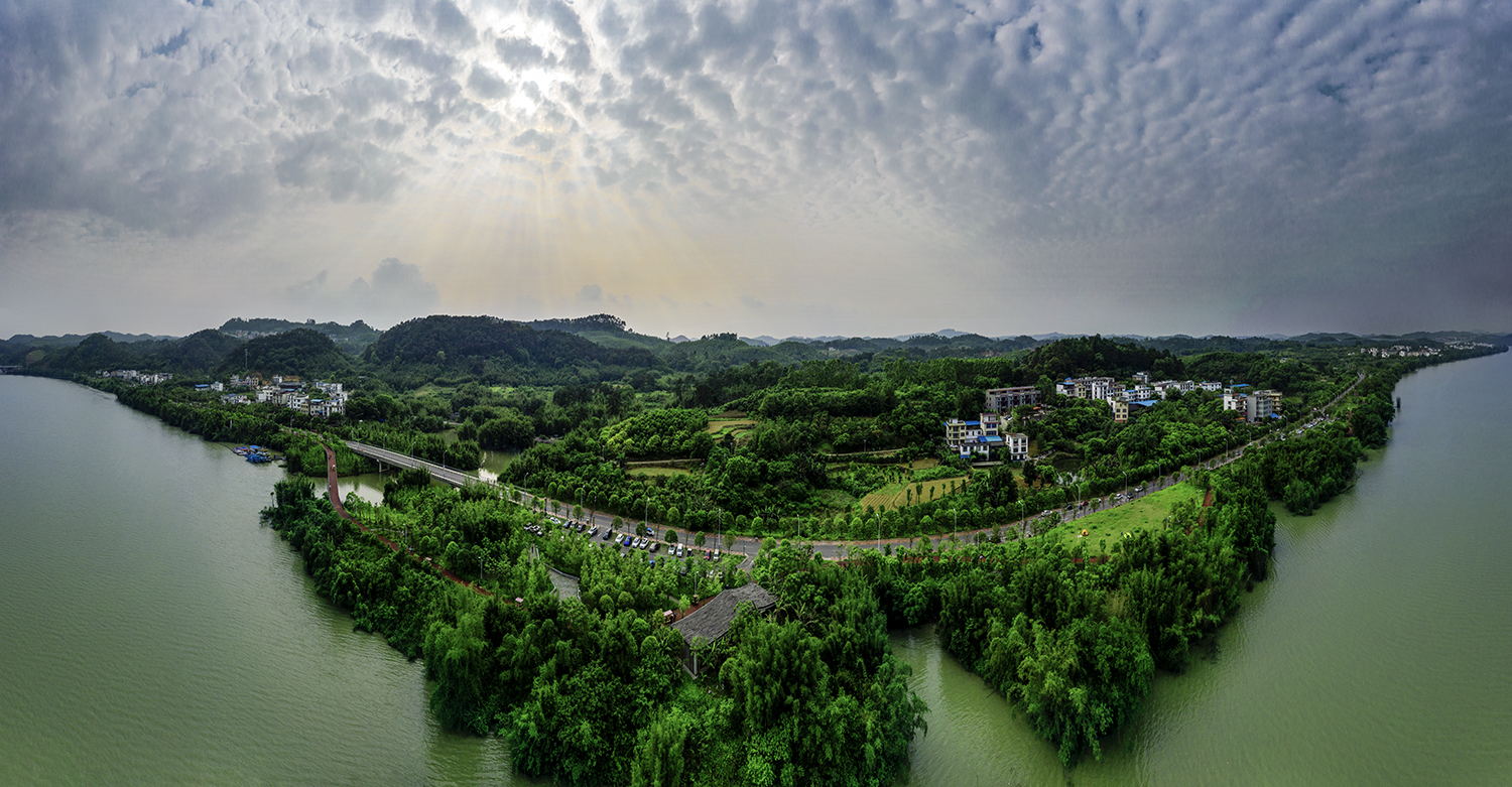 梁丽明+柳州美丽乡村环江村+广西柳州市.jpg