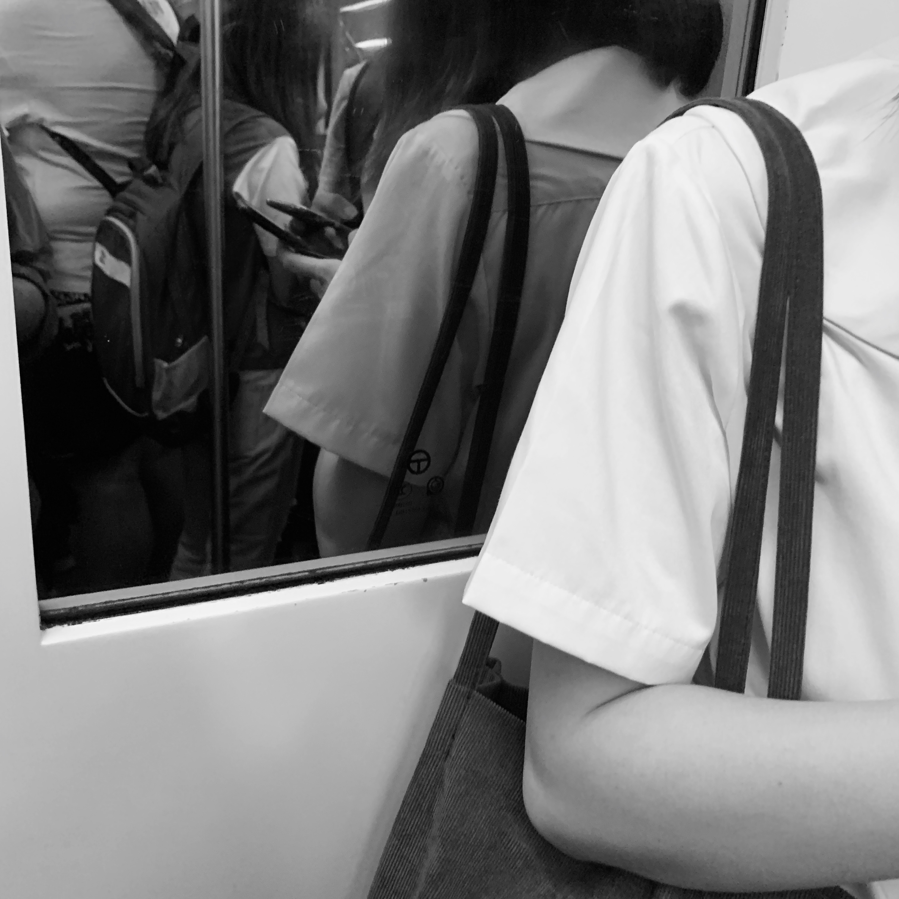 隐秘的瞬间6.jpg
