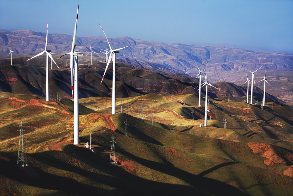 《月亮山风电》(宁夏西吉县月亮山) 陈丽丽13909581117.jpg